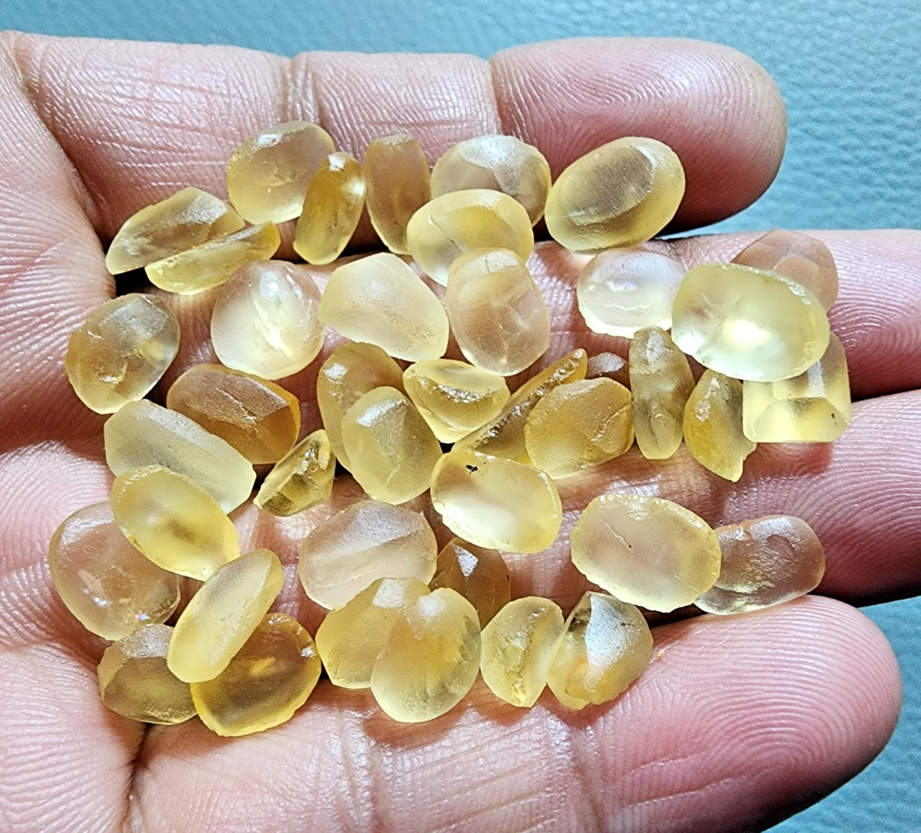 8-11MM Yellow Citrine Topaz Without Cutting, 40 Pcs Faceted Cabochon Gemstone