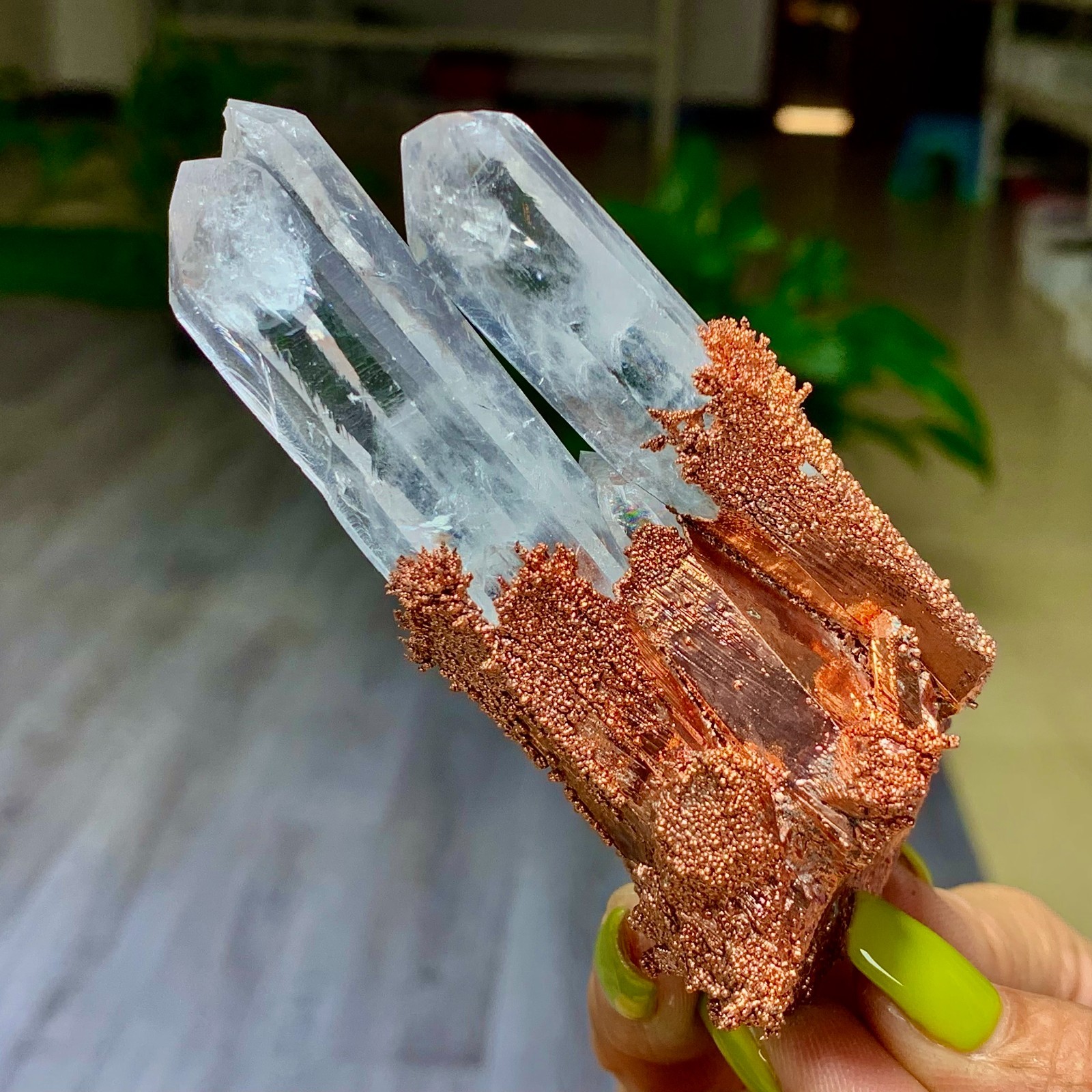 146G Rare iridescent Native Copper with white quartz crystal mineral-symbiosis