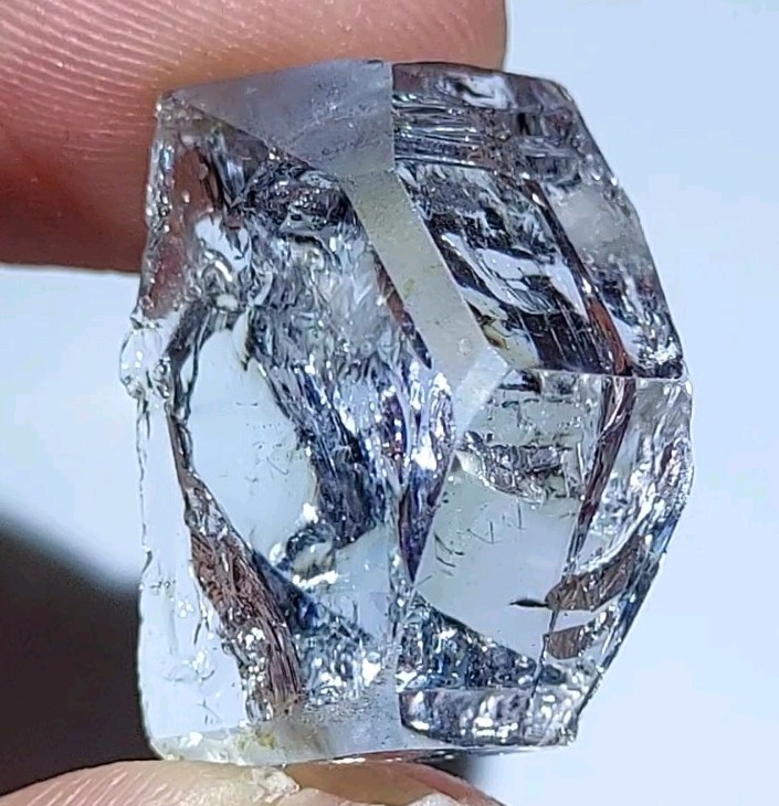 ULTRA RARE PURPLE LAVENDER BERYL AQUAMARINE FACET GRADE FROM PAKISTAN