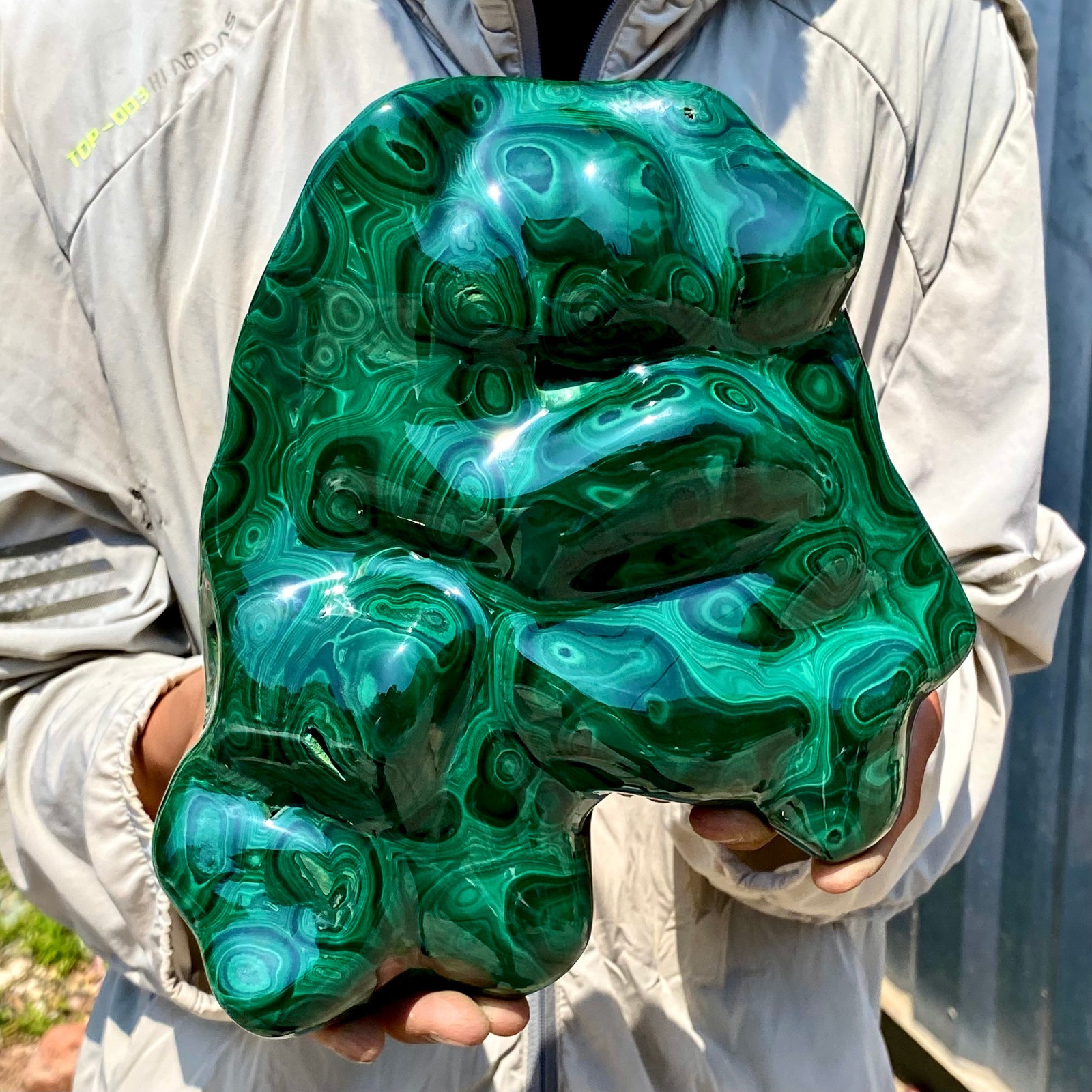 9.92LB Natural glossy Malachite transparent cluster rough mineral sample