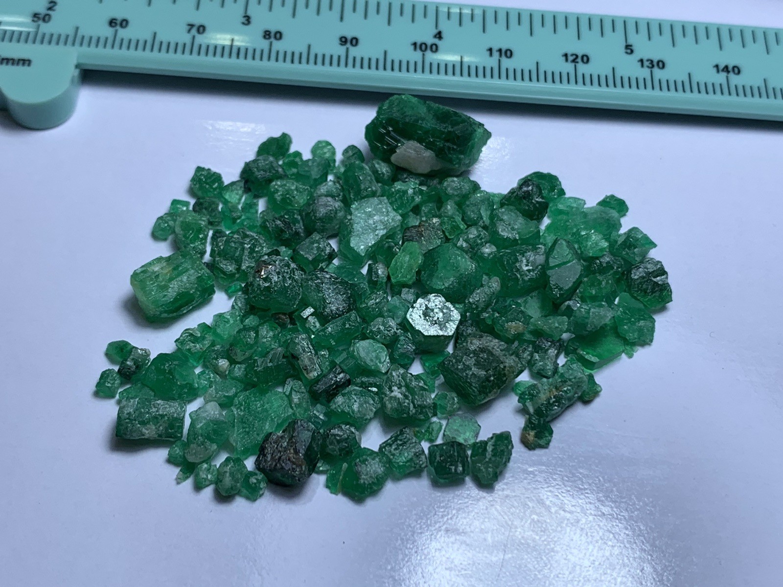 15 Gram Emerald Rough Crystal Jewellery Size From Swat Pakistan.
