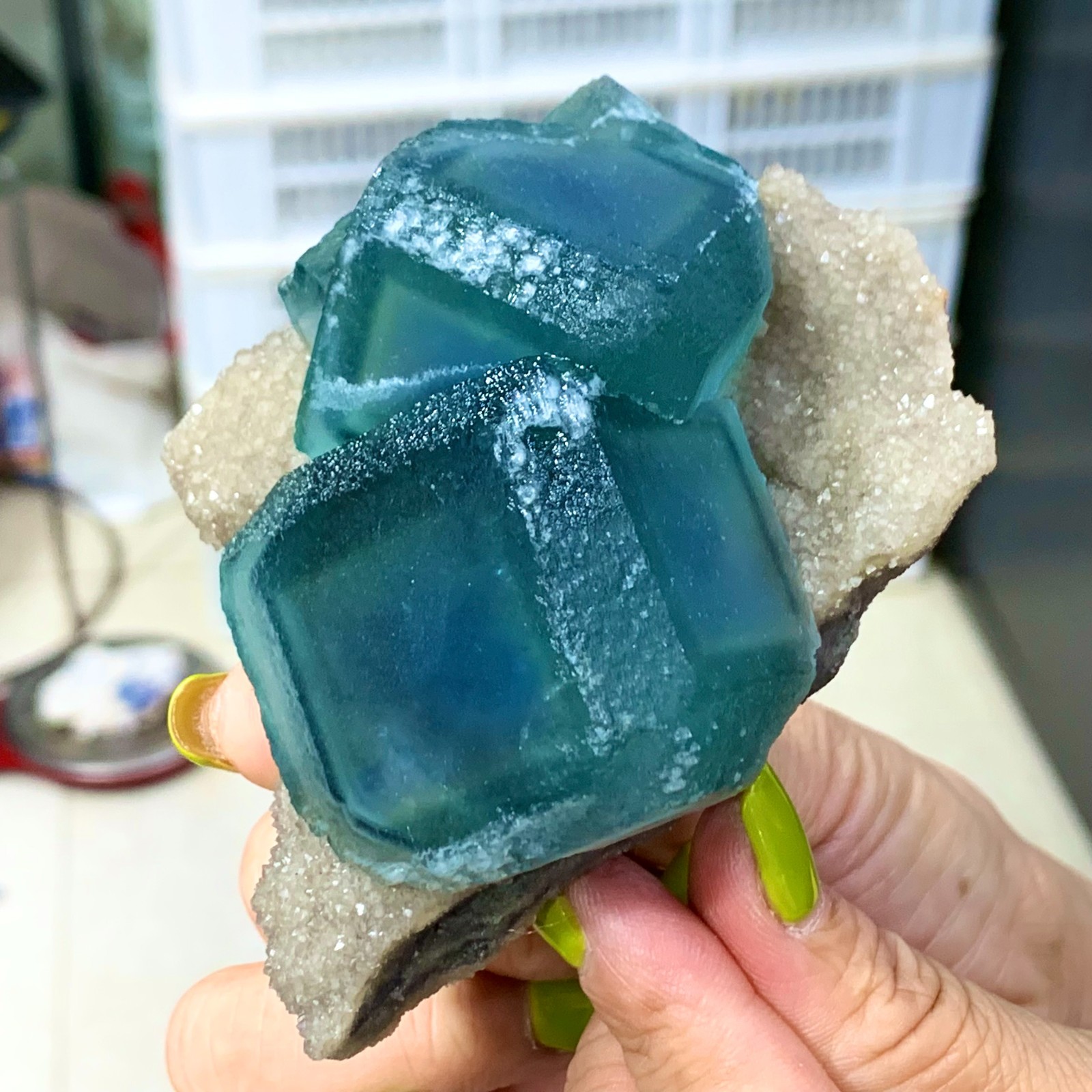 292G Natural Green Phantom Cube fluorite crystal mineral specimen/xianghualing