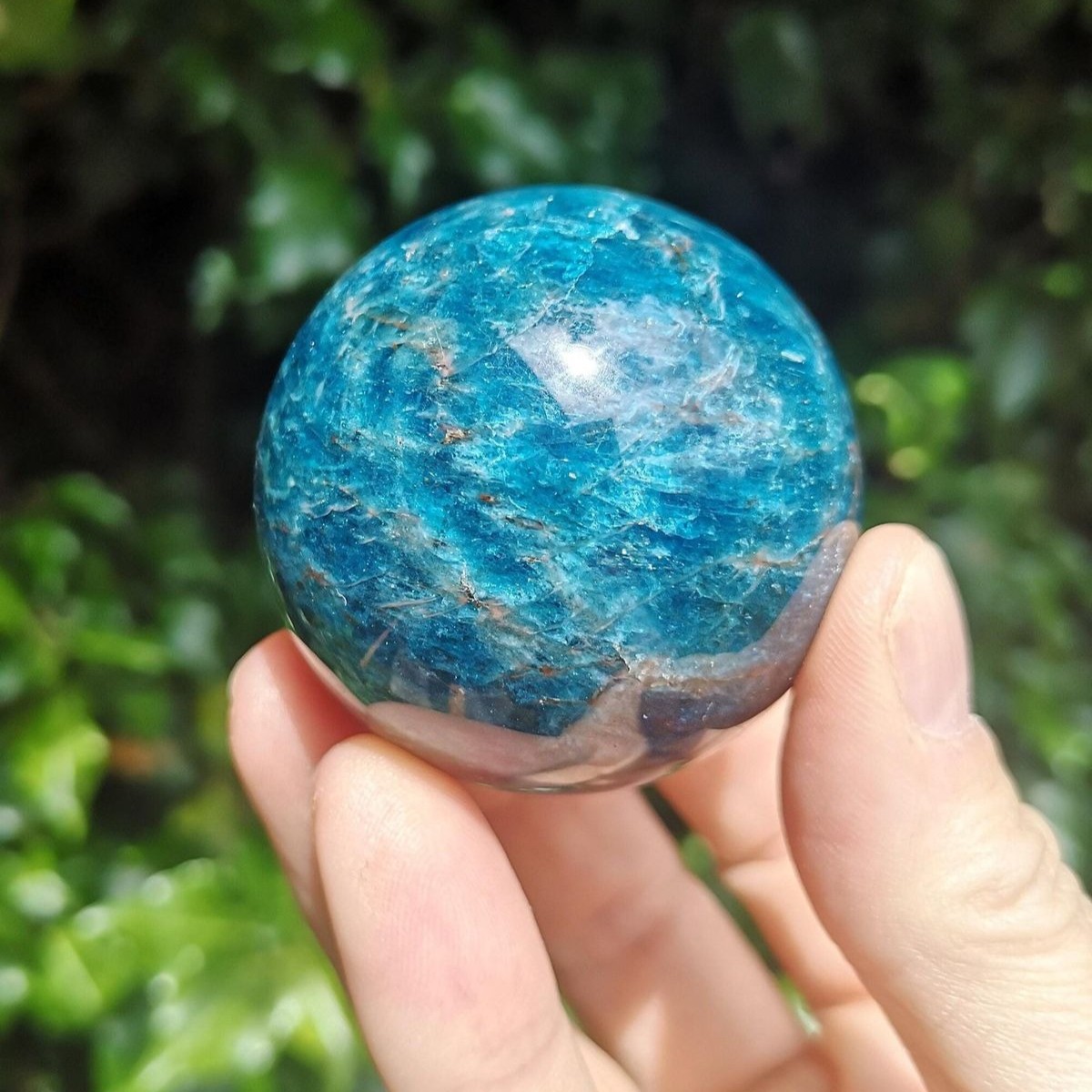Random Flashy Blue Apatite Crystal Sphere Quartz Ball Healing Decor Gift Reiki