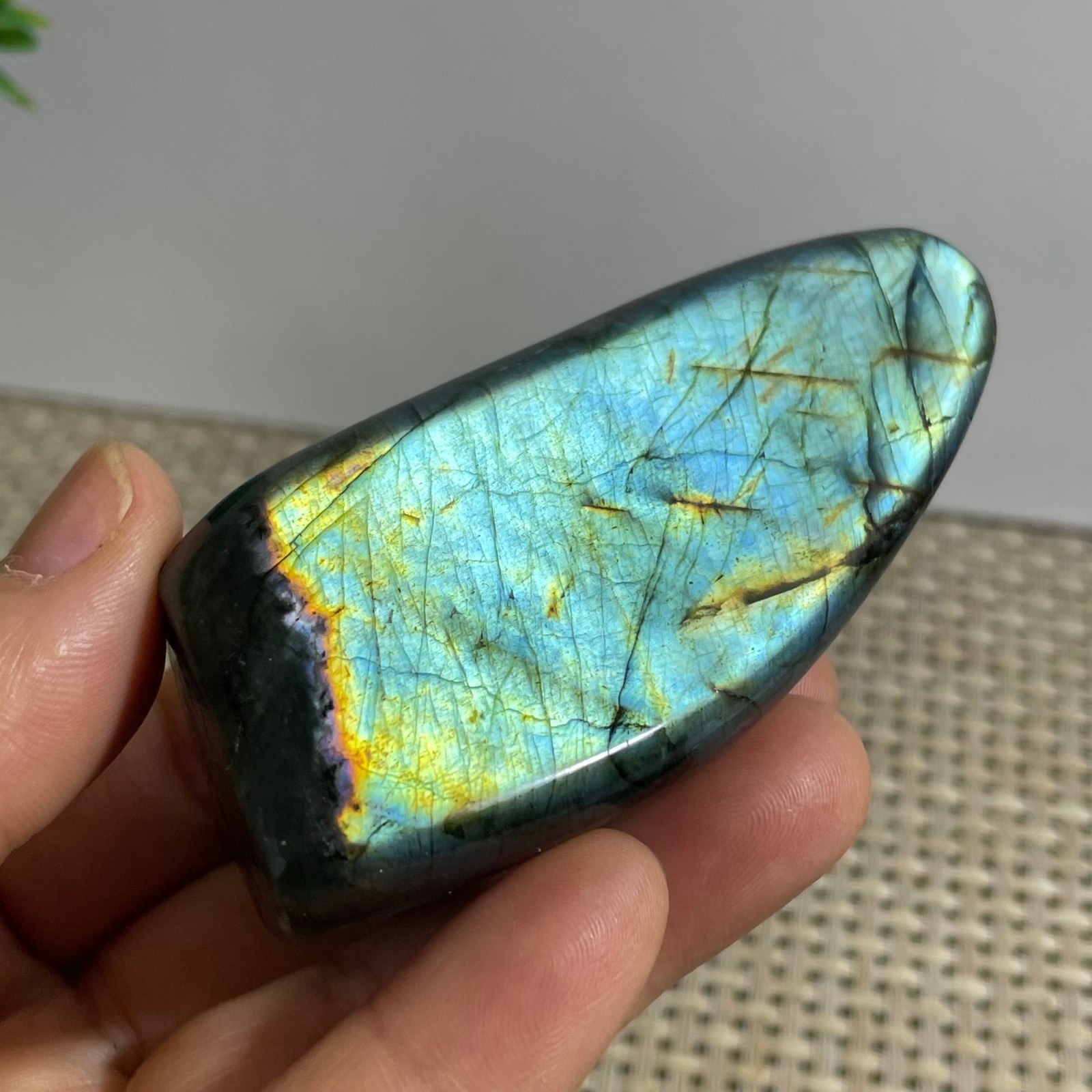 Natural Labradorite Crystal gemstone rough original Specimen 125g