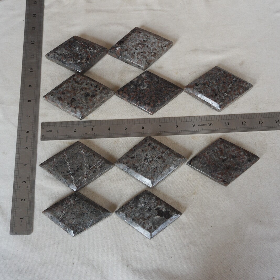 3.4LB 10Pcs Yooperlite Fire Palm Stone Crystal Rhombus Flashing Flame Under UV