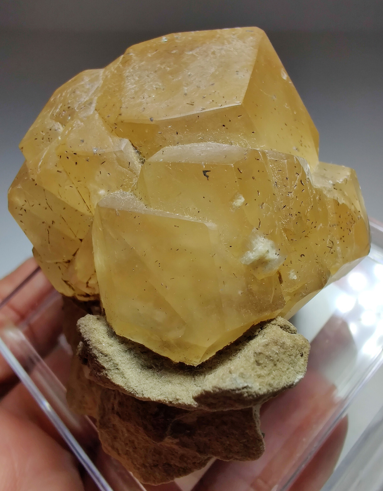 Excellent Berry Calcite crystals large, UV. Berry Quarry, Indiana. 170 grams.