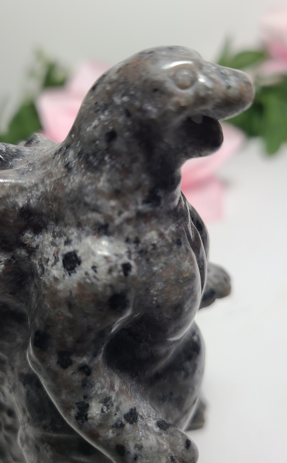 4.6″ 364g Awesome UV Reactive Yooperlite Godzilla Crystal Stone Carving Statue