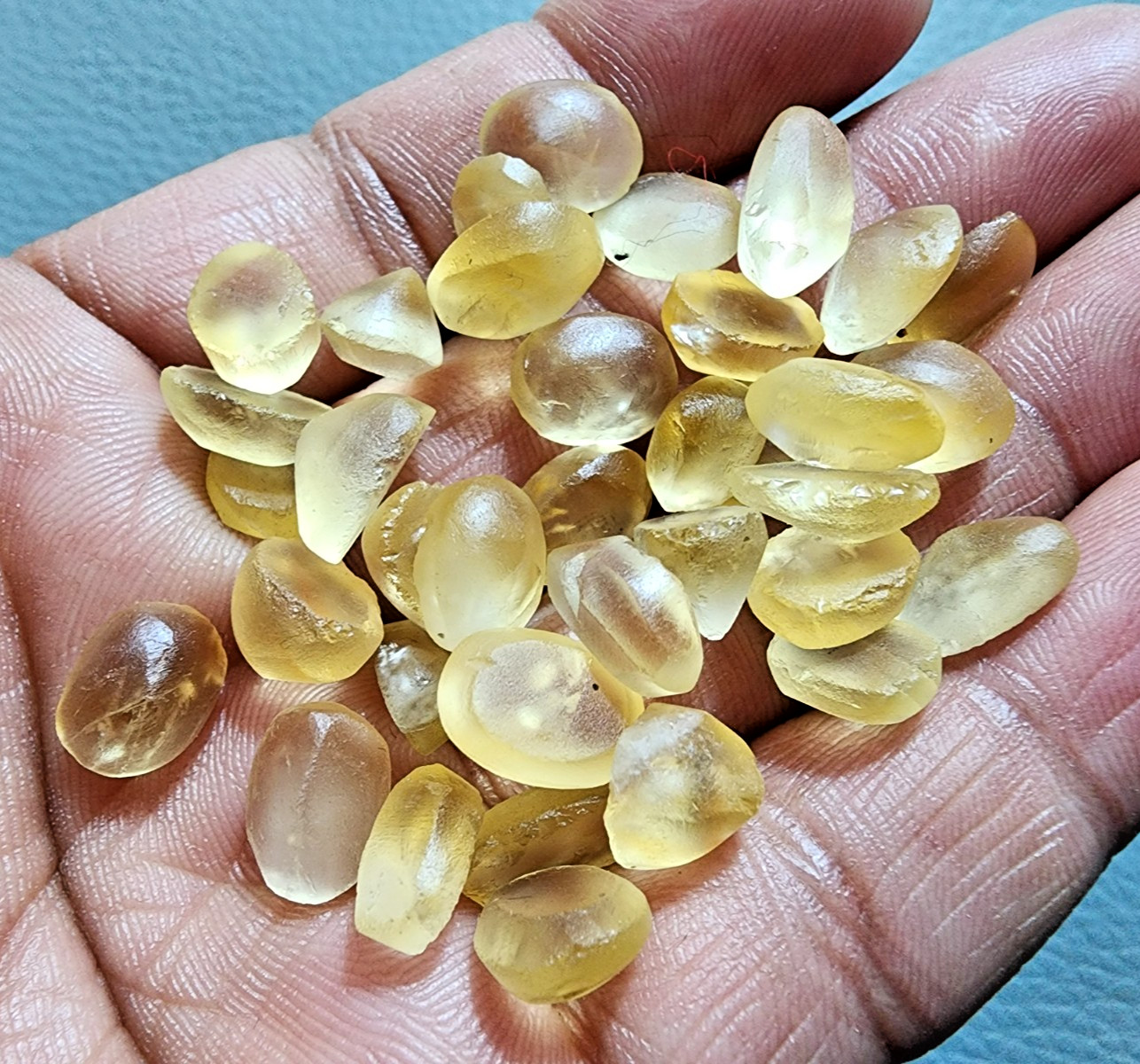 35 Pcs Yellow Citrine Topaz Without Cutting, 10-13MM Faceted Cabochon Gemstone