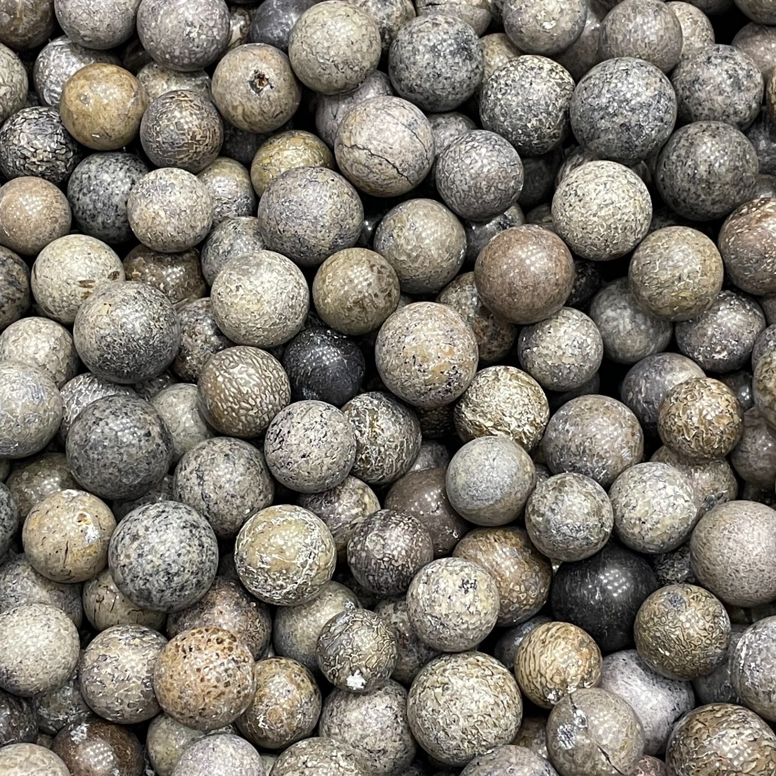 40pcs Awesome! Beautiful stone polished Ball Sphere collection Madagascar21-26mm