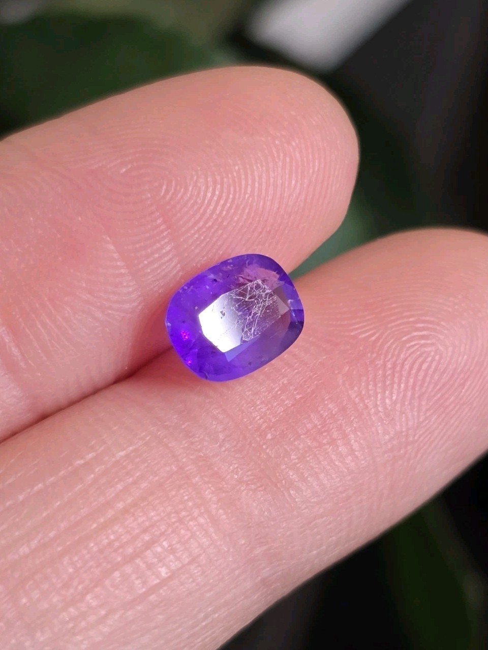1.10ct Natural Hackmanite – Intense Color-Change Tenebrescent Gem – Rare Collect
