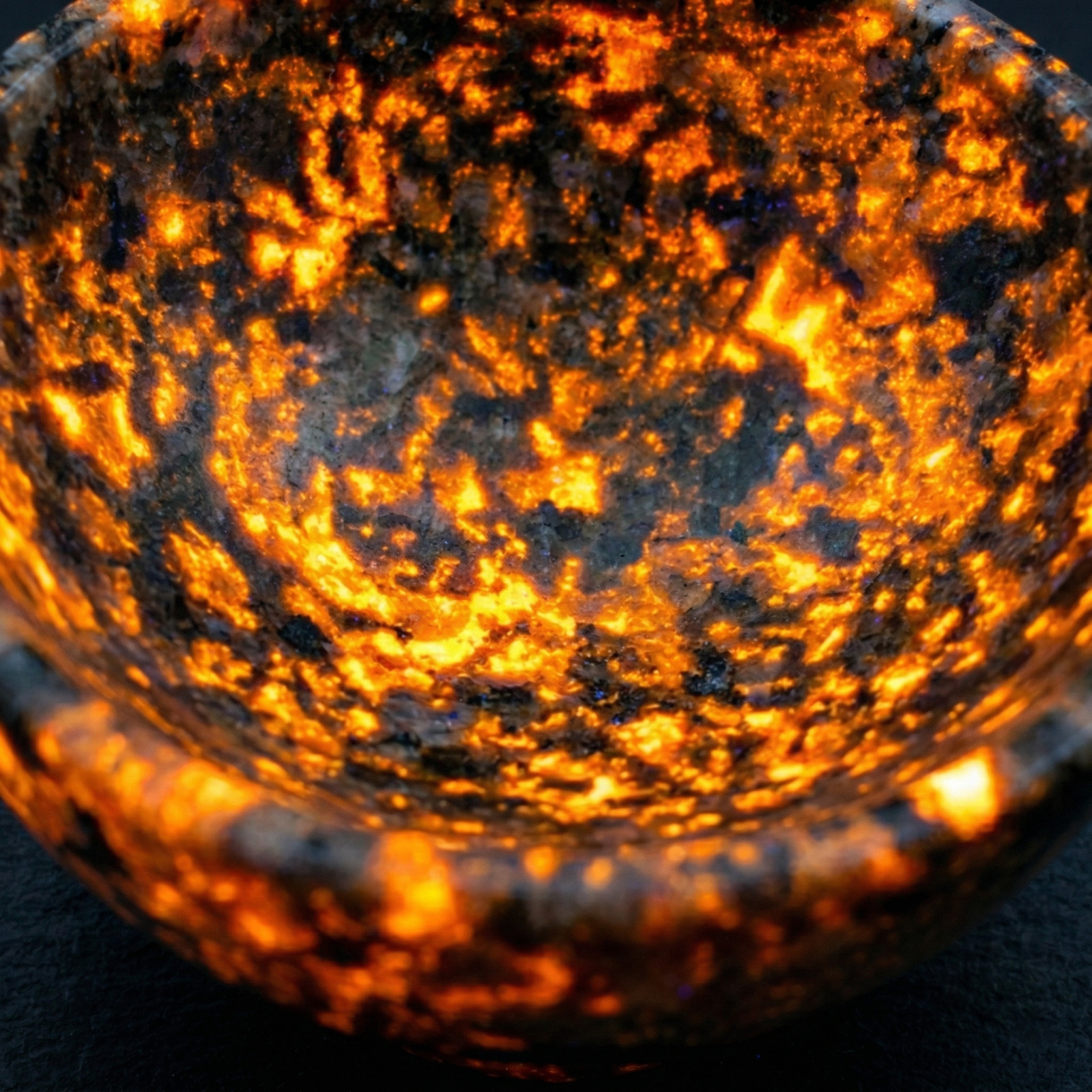 Natural Yooperlite Crystal Bowl UV Reactive Flame Stone Home Decor& Gifts Woman