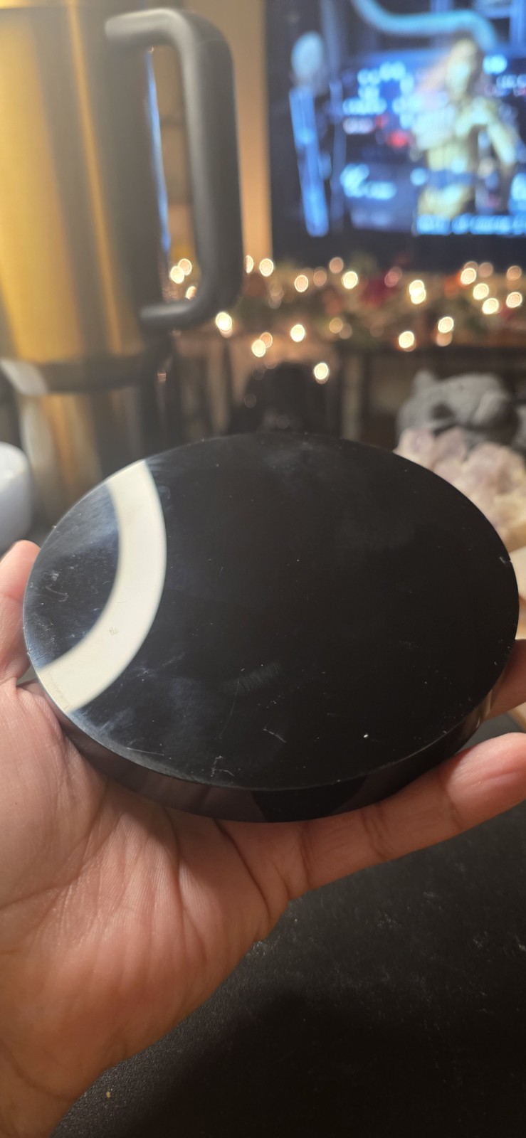Obsidion Scry Stone (Slightly Chipped/scratched)