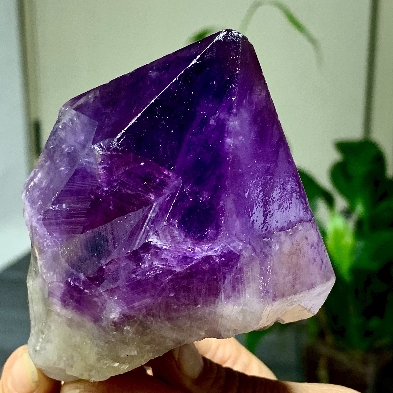 323G Natural Amethyst Quartz Crystal Single-End Terminated Wand Point Healing