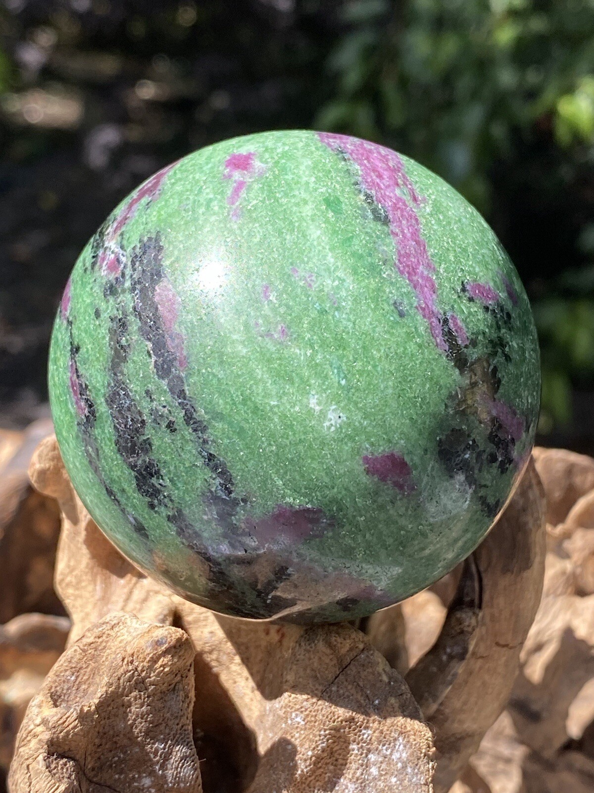 Ruby In Zoisite Ball / Anyolite 513g 9 66mm AAA+