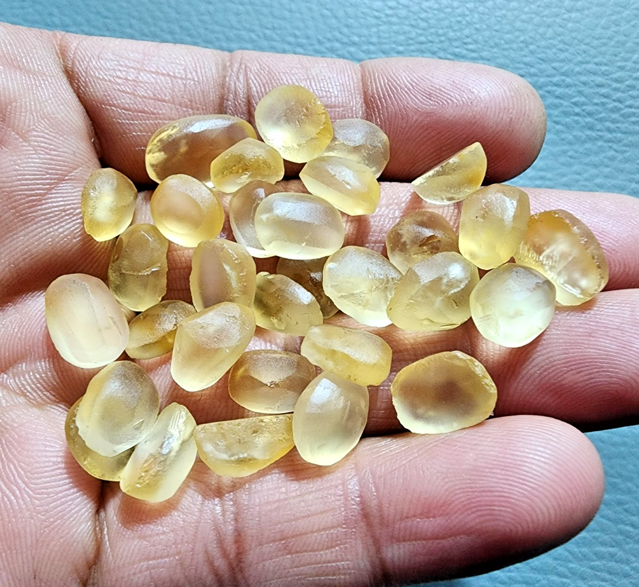 30 Pcs Yellow Citrine Topaz Without Cutting, 10-15MM Faceted Cabochon Gemstone
