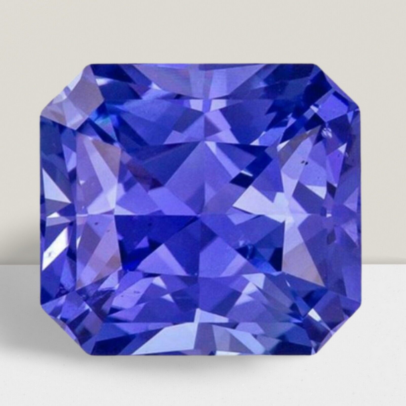 Blue Sapphire Octagon Cut Gemstone 0.60 Cts – 6×4 mm VVS Loose Gem