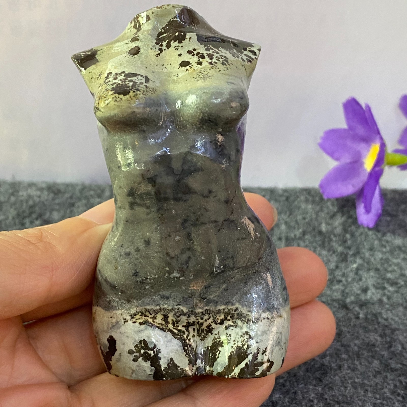 Rare 147G Traditional Chinese PaintingHand Carving Female Model