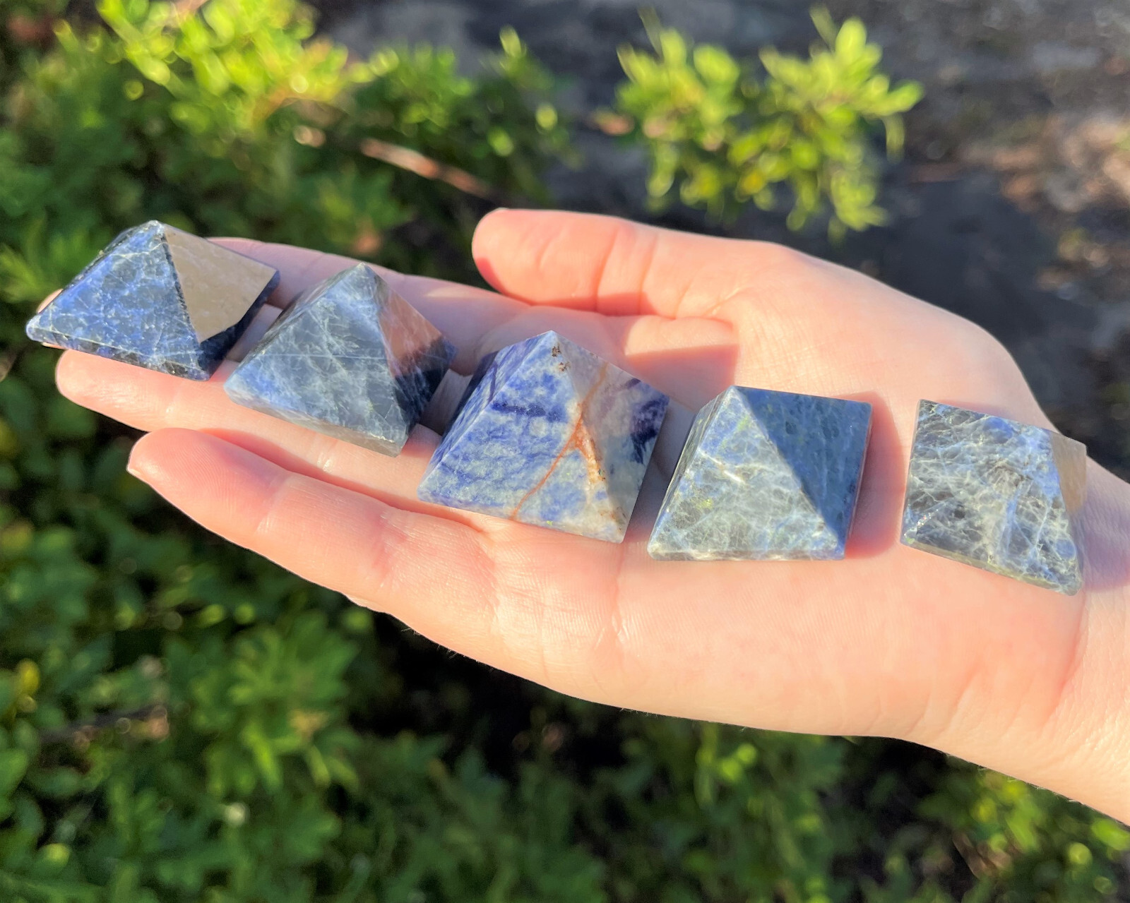 Sodalite Crystal Pyramid, Medium 1″ – 1.25″ (Gemstone Reiki Sodalite Pyramid)