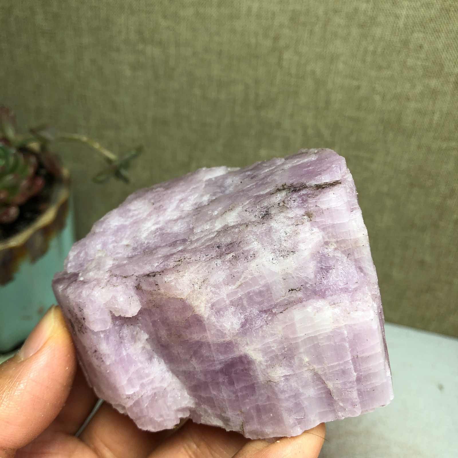 69-57-37mm NATURAL ROUGH KUNZITE PINK SPODUMENE CRYSTALS 194g A3647