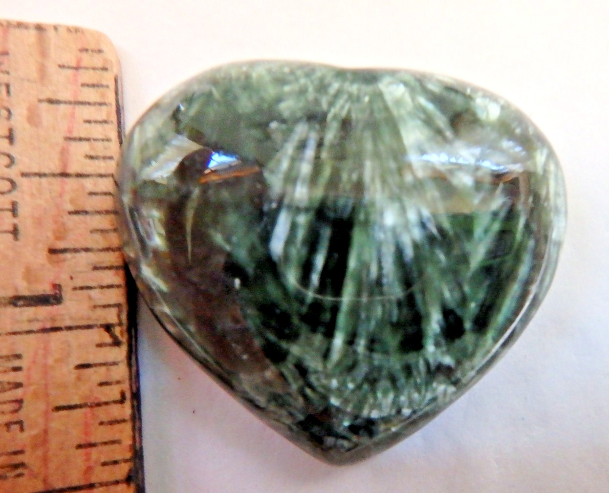 Beautiful Crystal Seraphnite Heart 21.1 grams 💚✨Polished