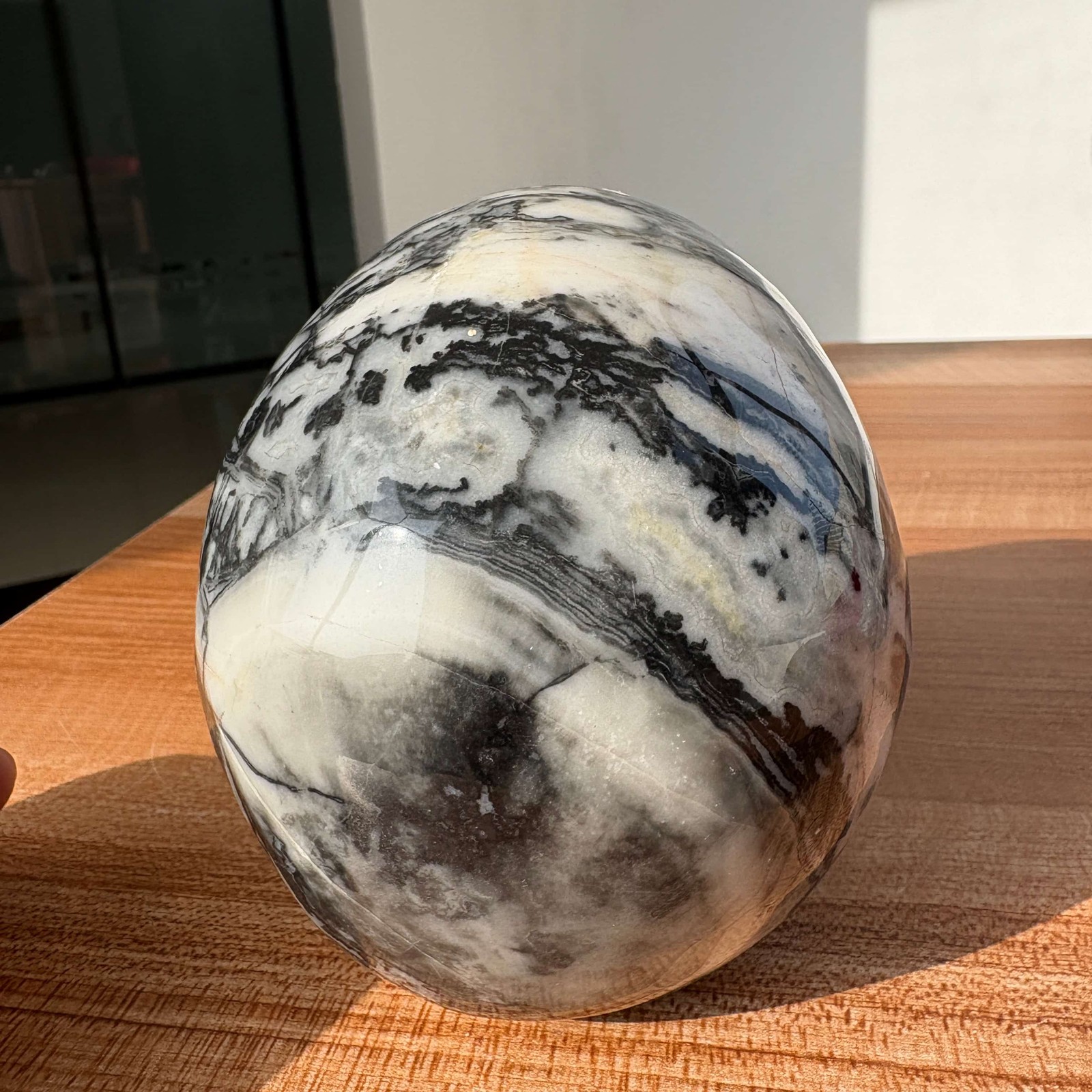 4.1LB 5.1″ Natural Black Zebra Jasper Skull Healing Crystal Reiki Home Decor