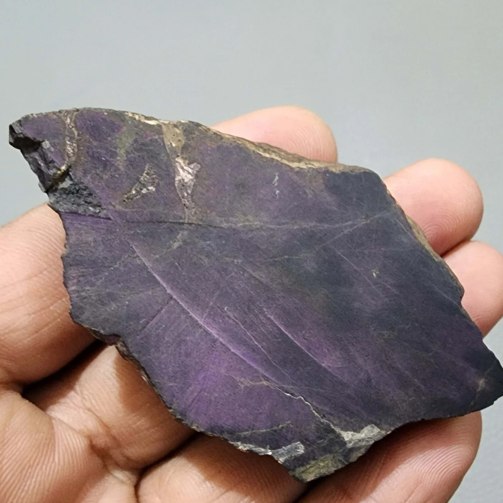 100% Natural Amazing Purple Purpurite Raw 386 Crt Purpurite Rough Gemstone
