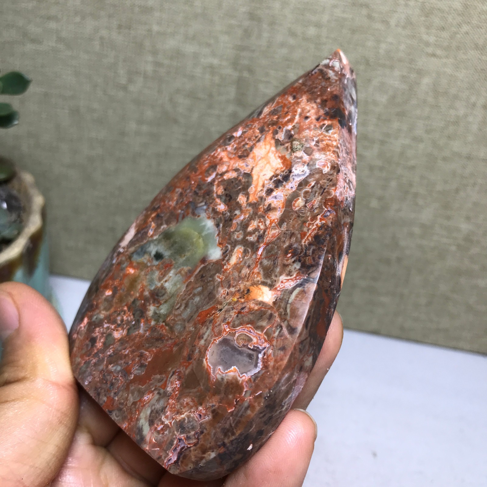Natural Indonesian Bloodstone agate point leaf Crystal specimens 168g A5155