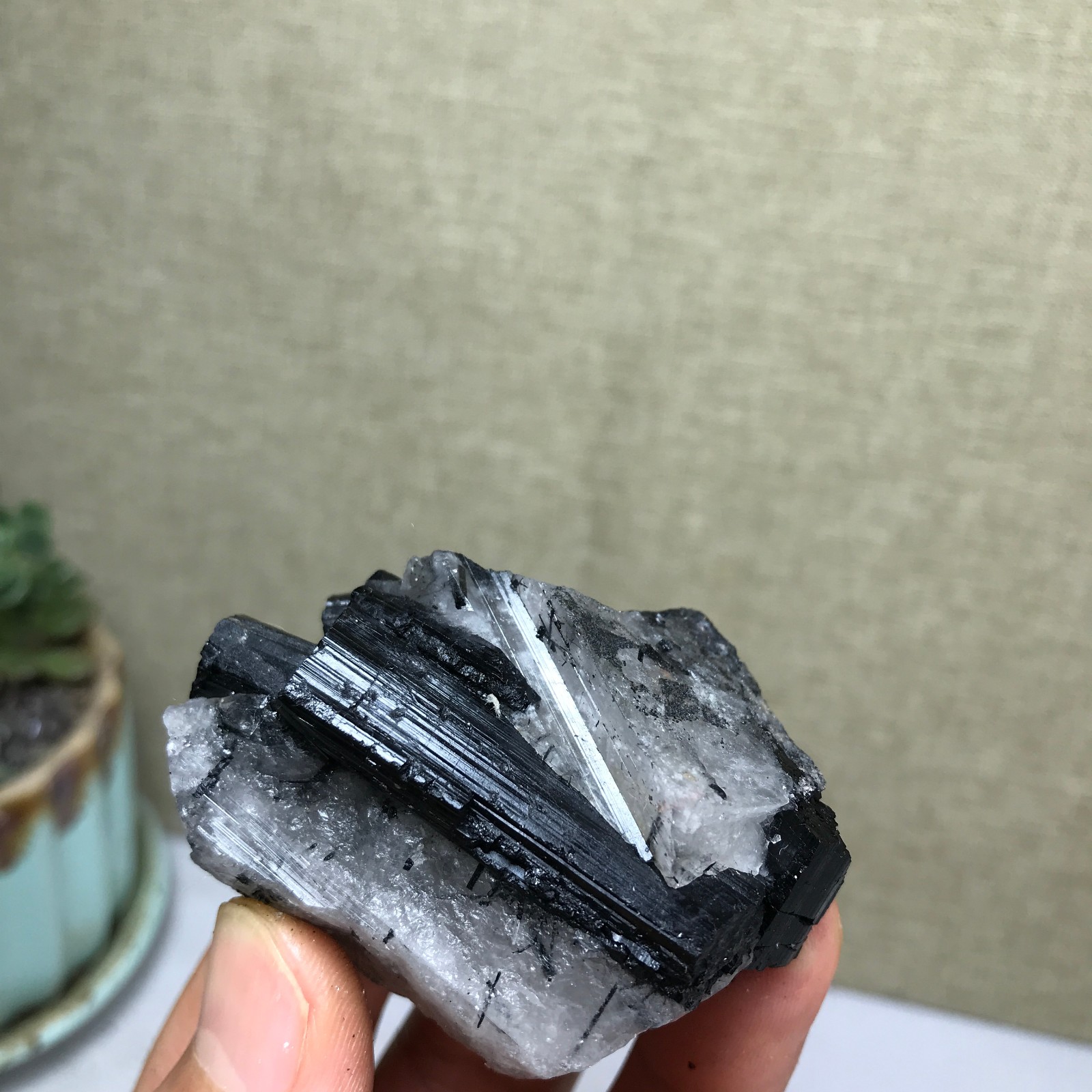 84g Natural tourmaline Crystal paragenesis gemstone original Specimen A4992