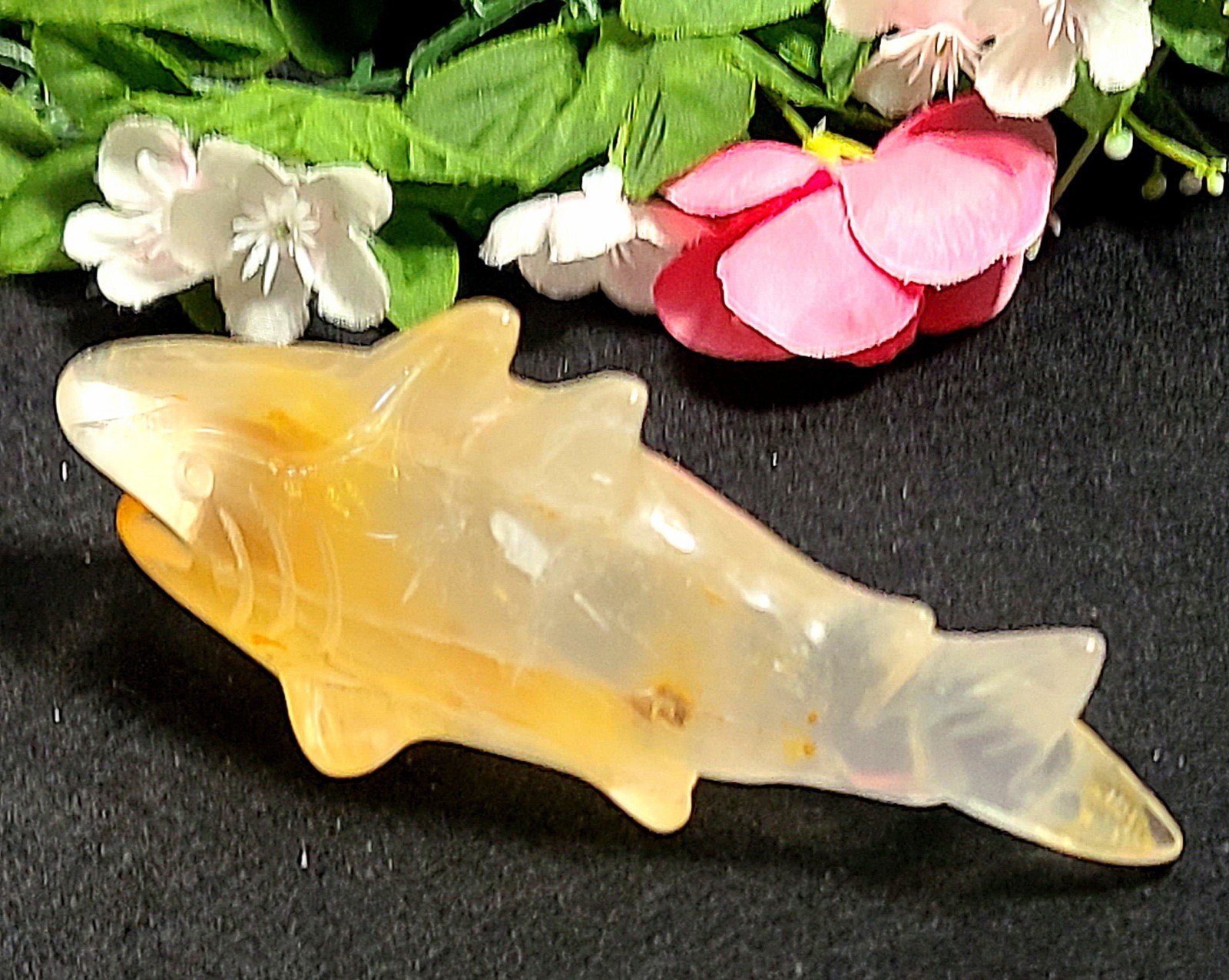 X Large 5.6″ Unique 252g Golden Healer Quartz Shark Sea Crystal Carving