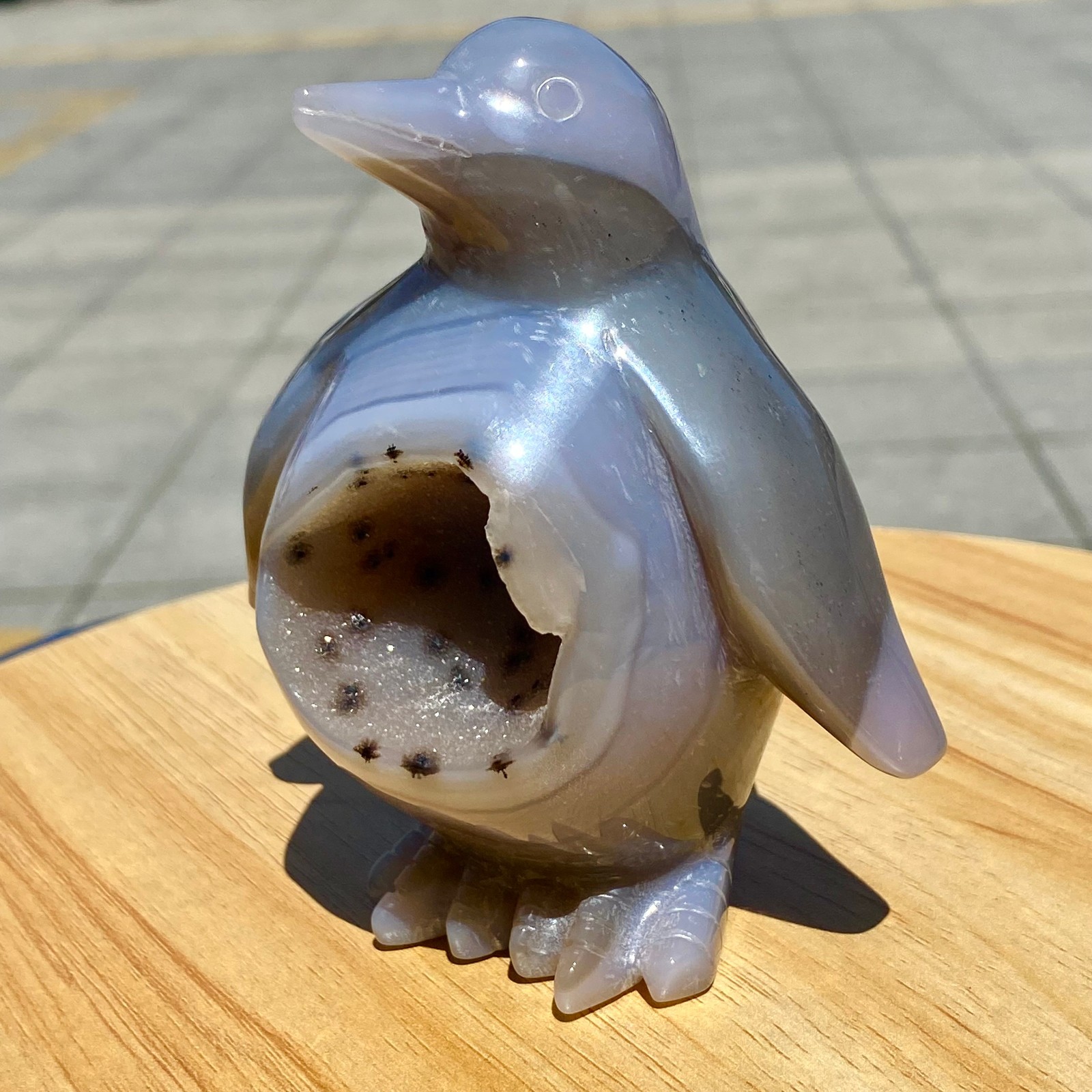 420G Natural Agate Hand Carved Penguin Figurine, Cute Crystal Animal Statue