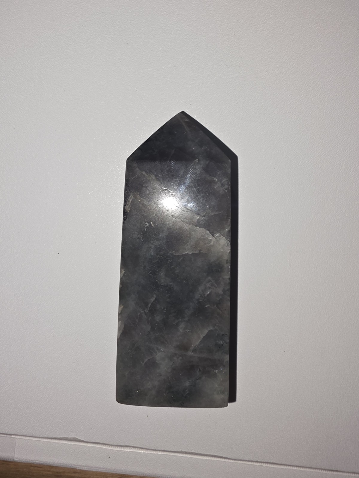 Labradorite Tower – Dark Body with Blue & Gold Fire (350g)