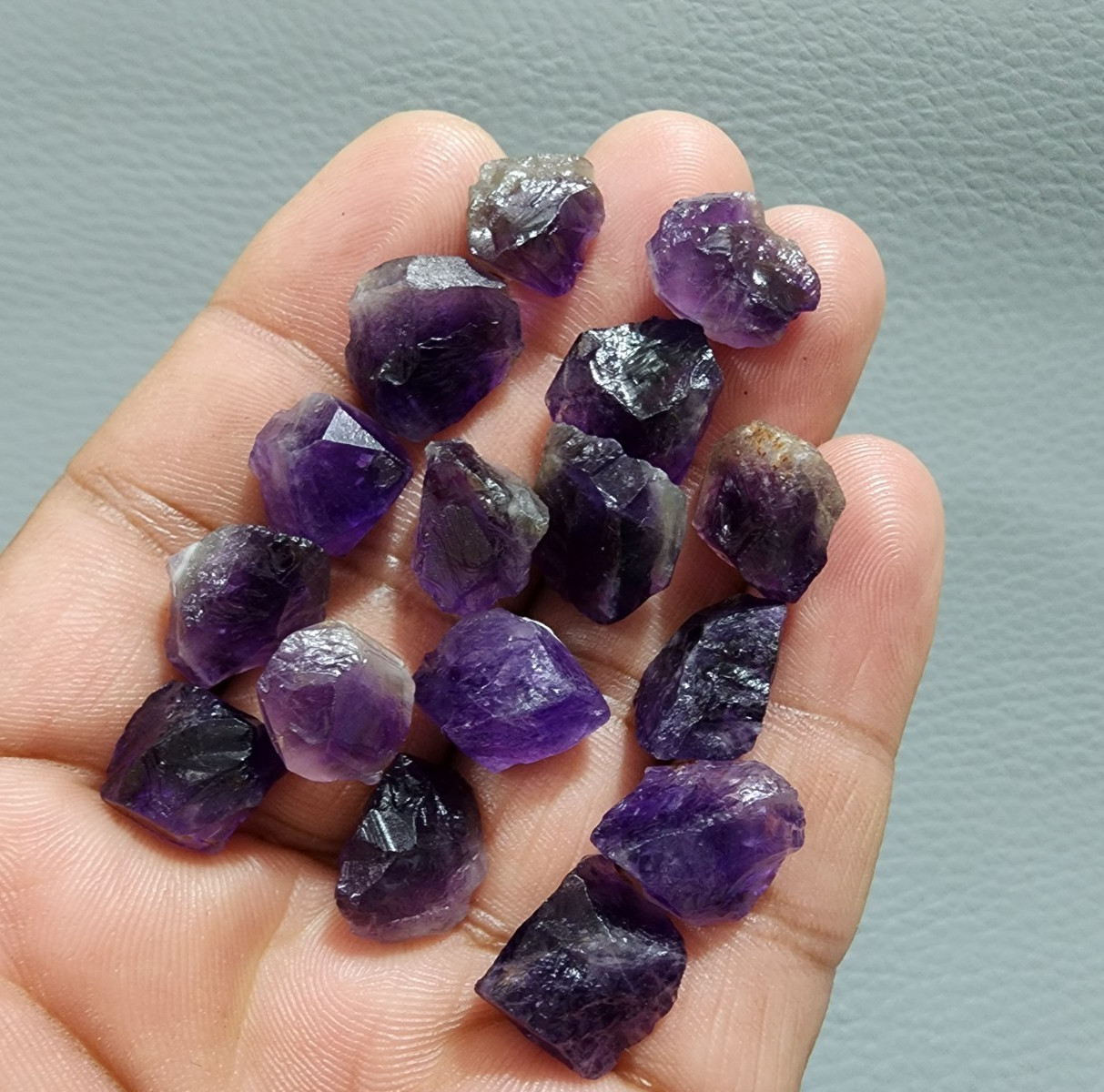 16 Pcs Ultimate Purple Amethyst Rough Gemstone Raw Size 12-15 MM Crystal Rough