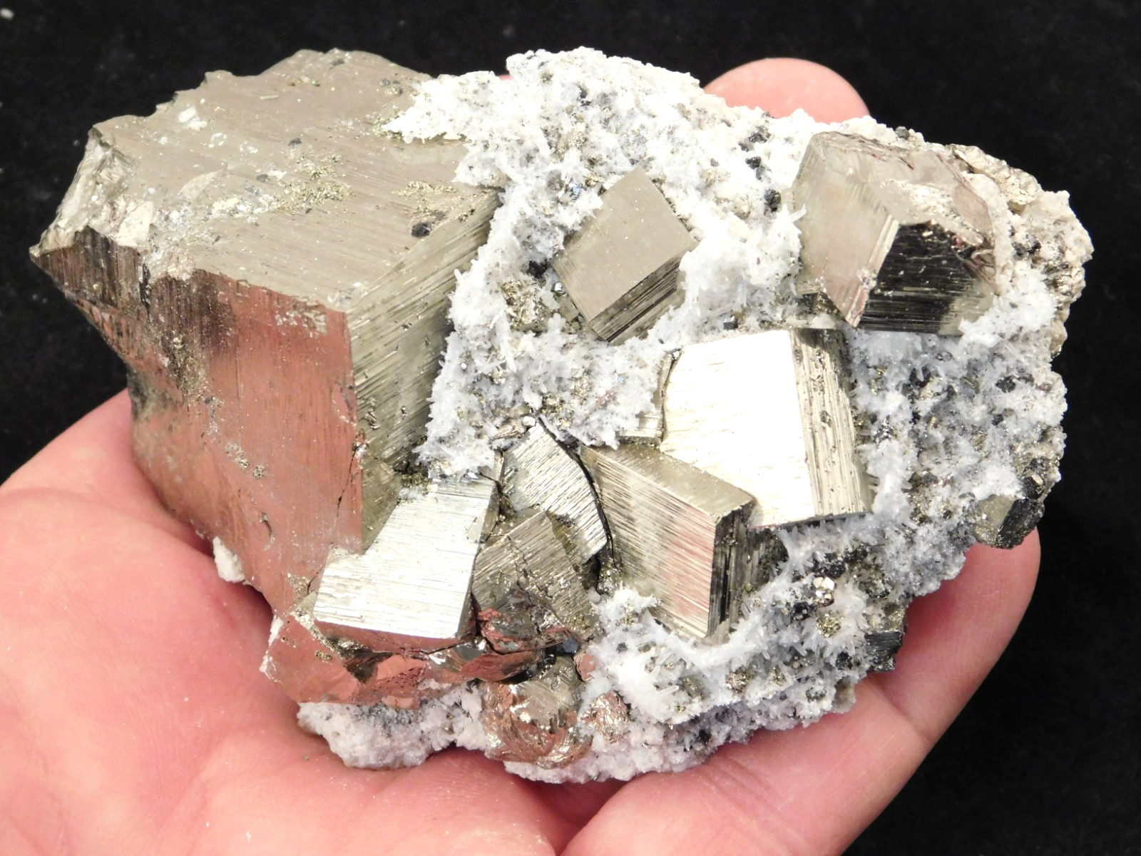 Big! Pyrite Crystal CUBE Cluster with Druzy Calcite 100% Natural Peru 482gr