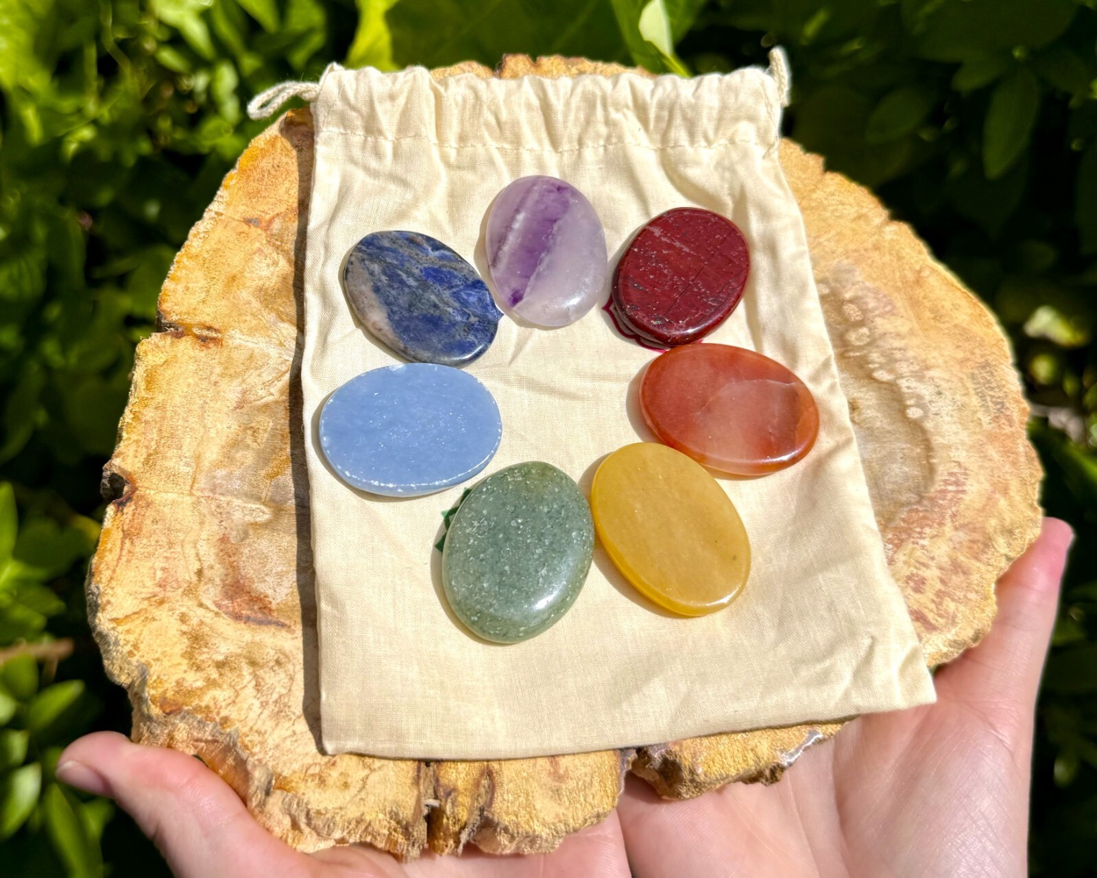 7 CHAKRA Palm Stone Set with Pouch (7 Chakra Crystal Set, Beginner Crystals)
