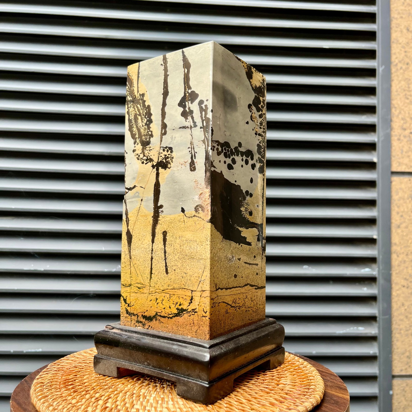 16 lb Landscape Stone Pillar Flat Top Landscape Easter Gift Home Office Display