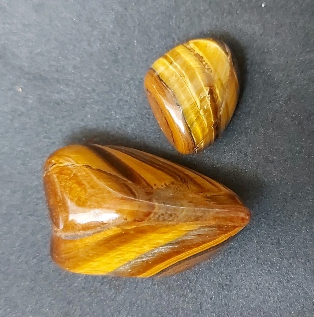 Gold Tigereye, 2x Tumbled Stones Natural, Size 4cm-2cm, Weight, 27g-7g.