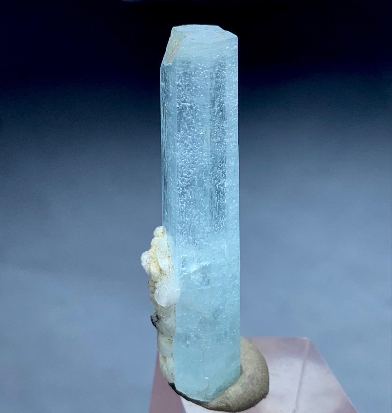 33 Carat Beautiful Sky Blue Natural Aquamarine Crystal Specimen From Pakistan
