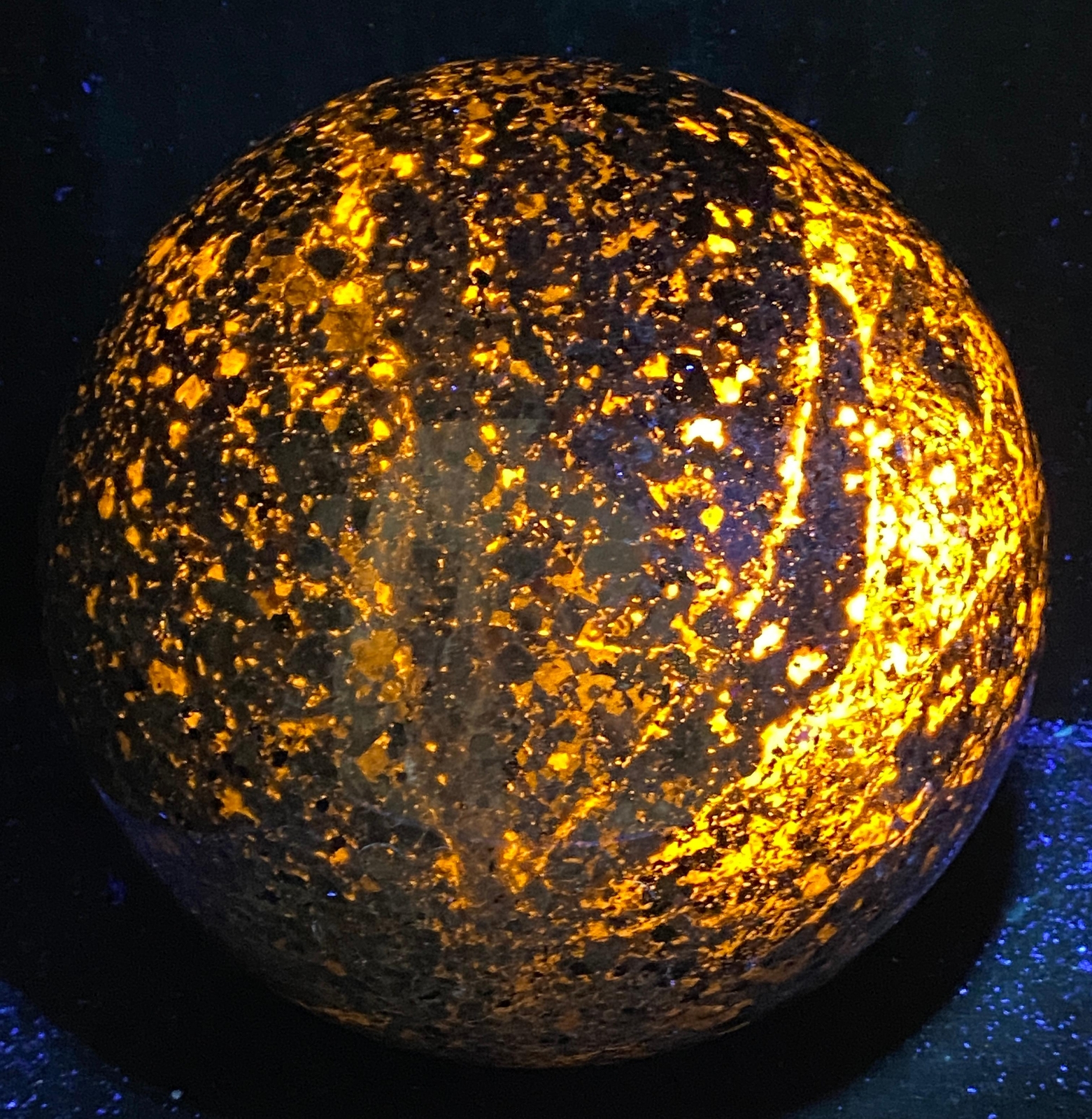 Natural Flame’s stone Sphere crystal ball reiki healing12820G UV Reactivecrystal