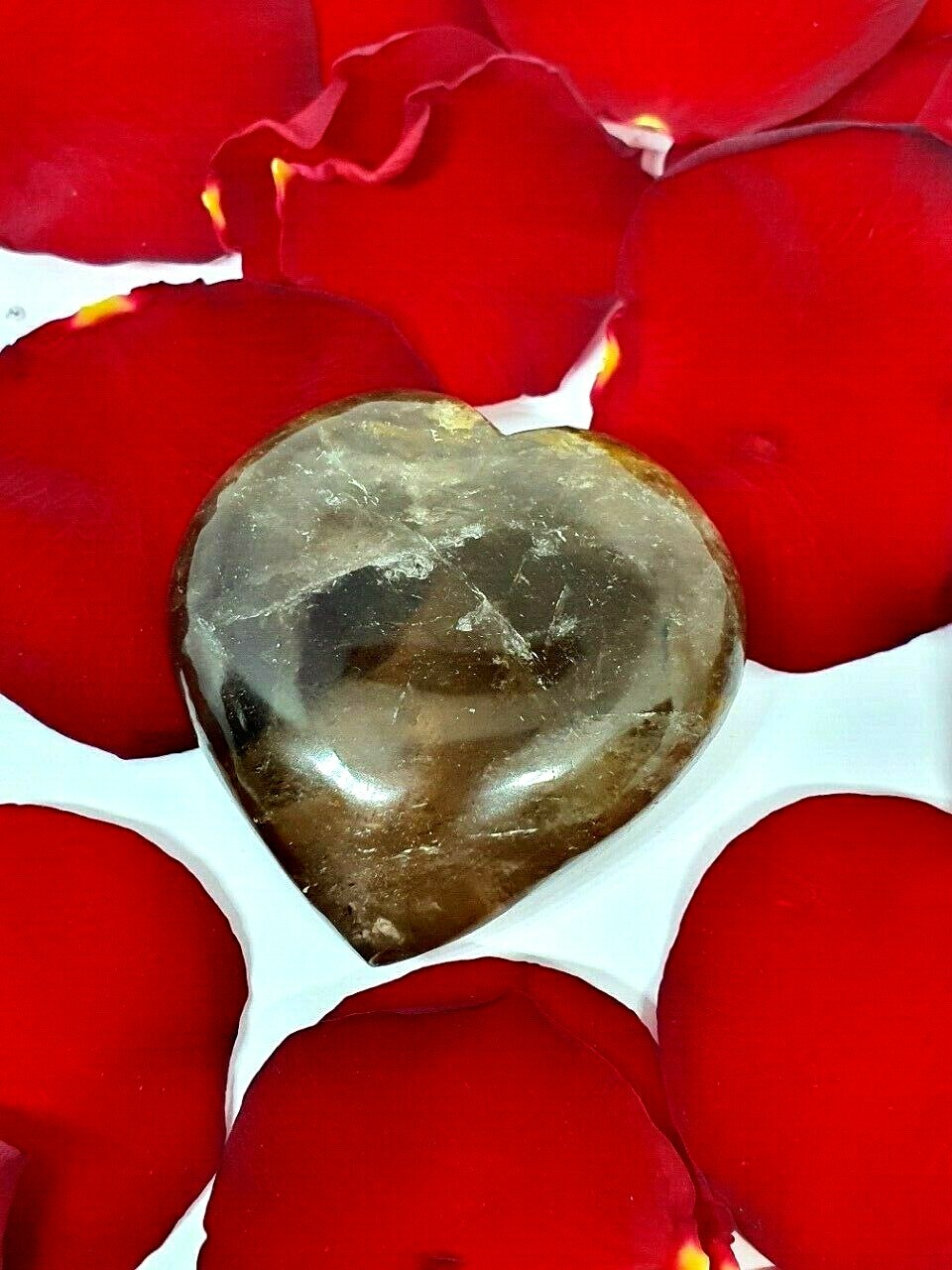 Smoky Quartz Heart Carving Real Crystal Protective Energy 85g 5 x 5 x 2cm – s6