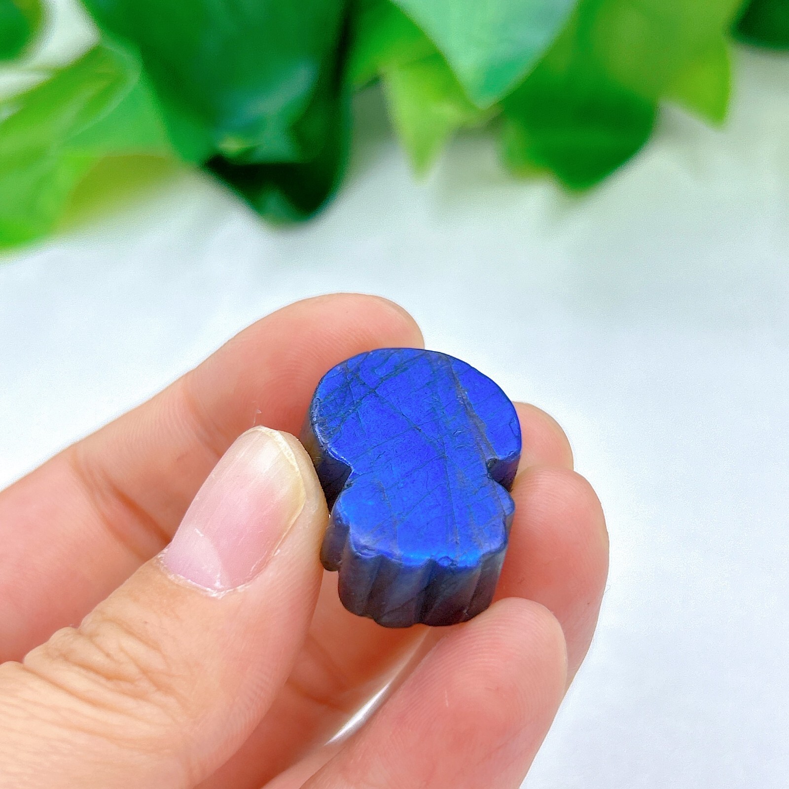 Natural labradorite Chibi Maruko Hand Carved crystal crystal Healing