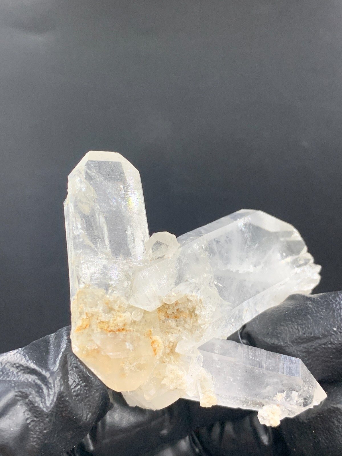 Eye Clean Faden Quartz Crystal, weight 37 grams, size 5.5*2.8*0.6 cm