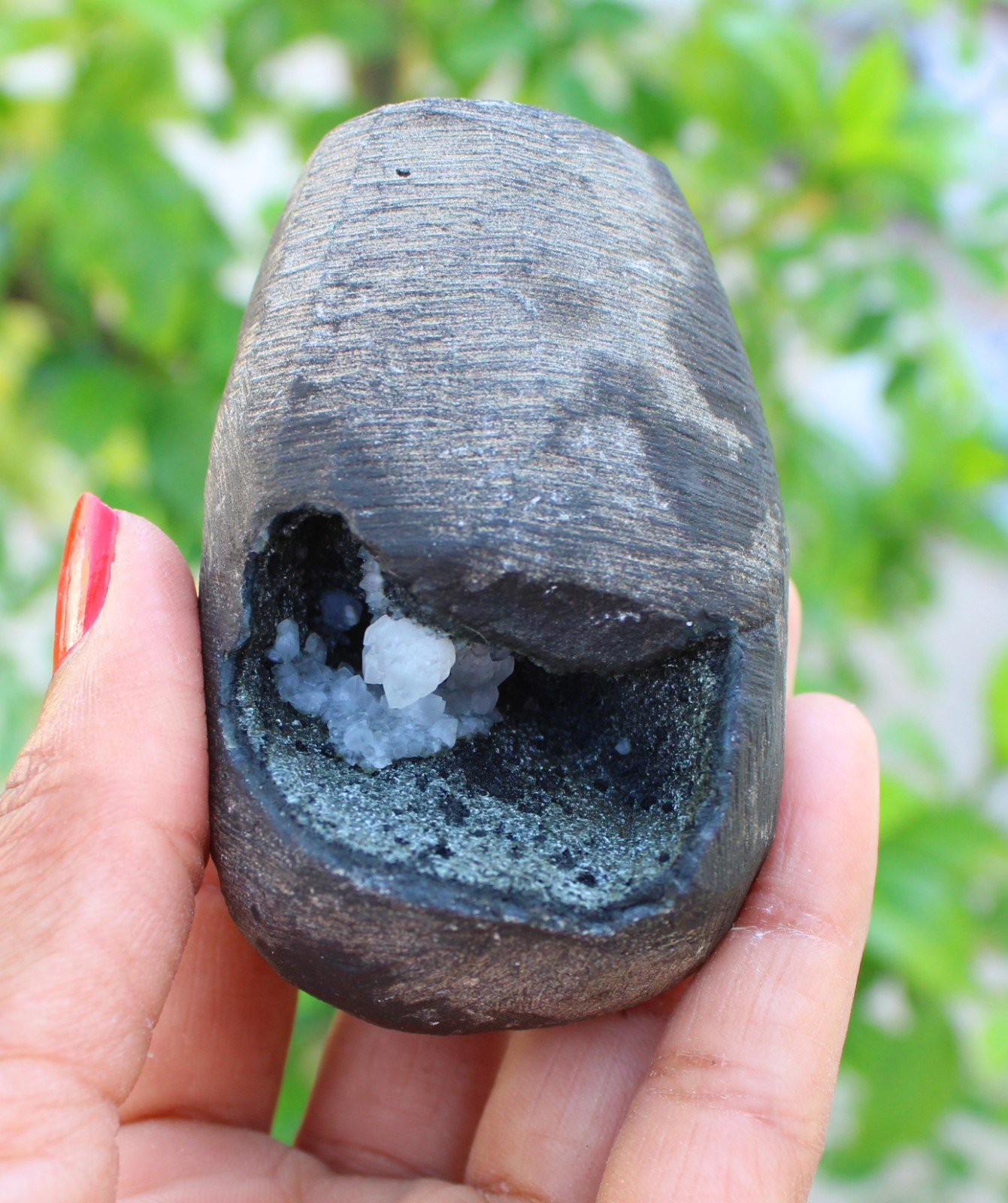 Heulandite In Geode Minerals Specimen #A46