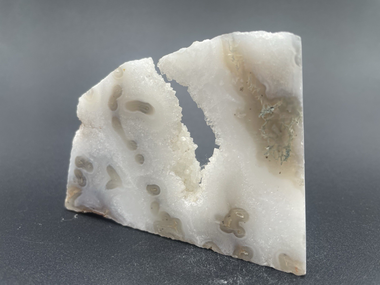 Druzy Agate Slice 123g