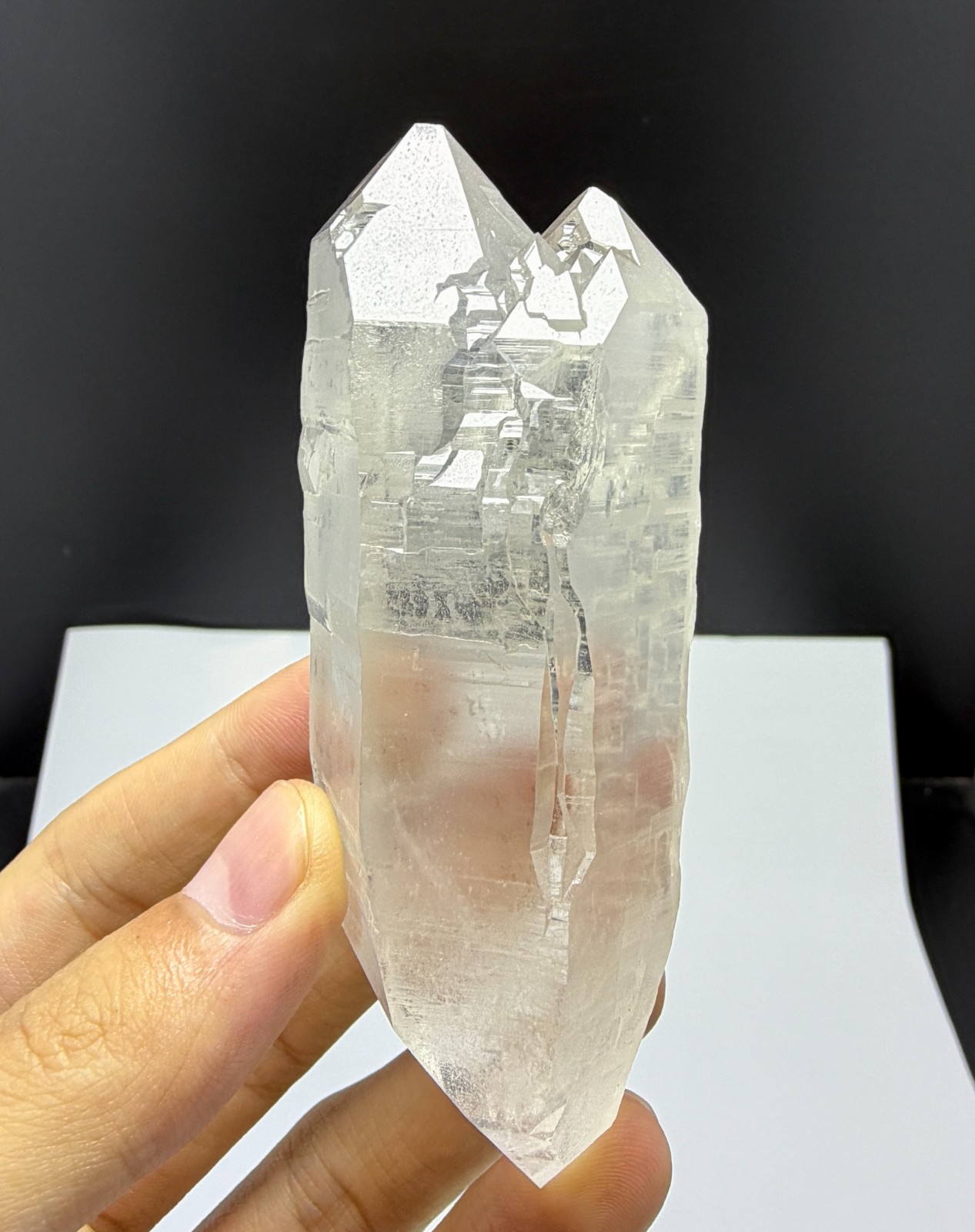 Attractive Double Terminated Eye Clean Quartz Crystal. @PAK 177 Grams