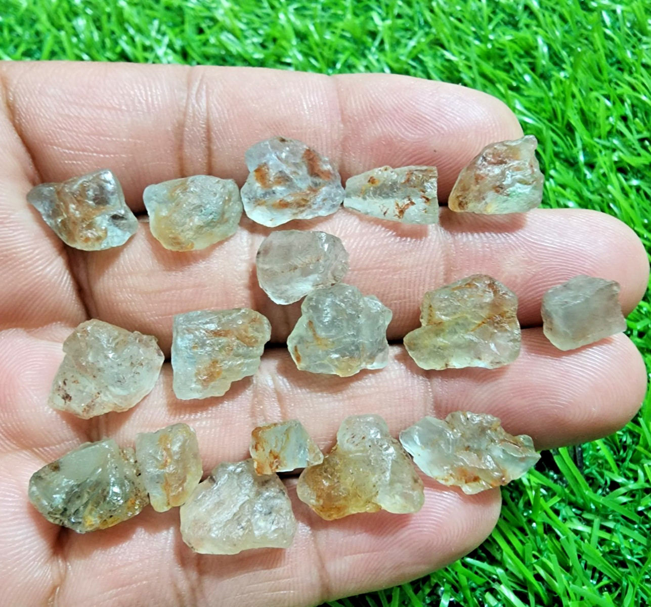 Unique Aquamarine Helidore Gemstone Rough 17Pcs Lot 8-12mm Aquamarine Raw Stones