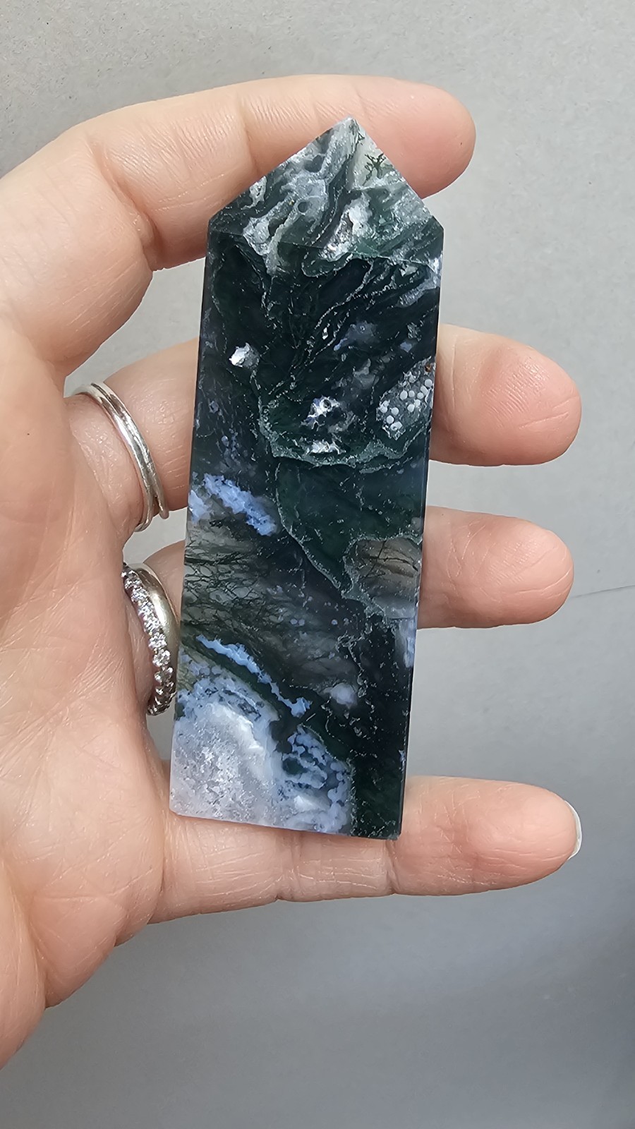 Moss Agate tower point crystal Green Healing 78g 7.8cm