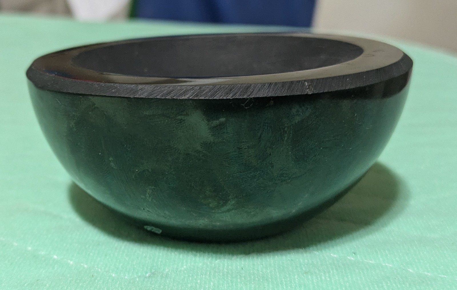 Shungite Solid Bowl – 1 lb 2.2 oz 4″ Wide Almost 1/2″ Deep