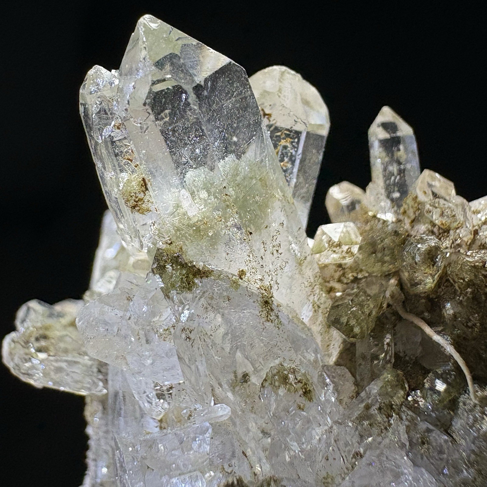 Natural Chlorite Green Phantom Quartz Cluster Raw Mineral Crystal Specimen