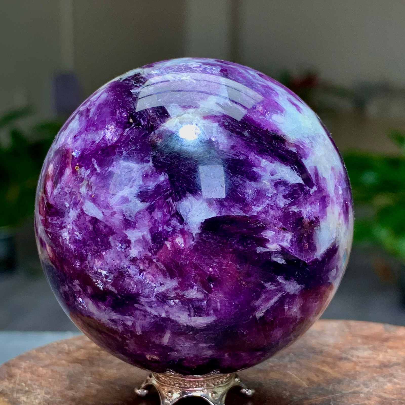 285G Natural Beautiful Purple Lithium Mica Crystal Spherical Mineral Sample