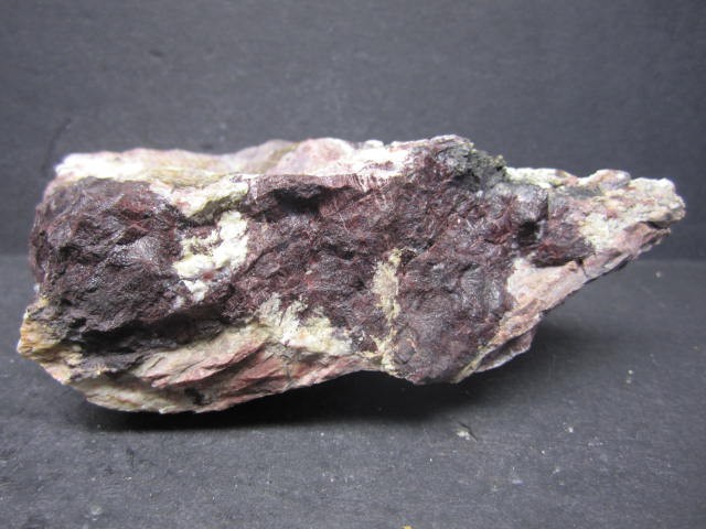Piemontite in Rhyolite, Culp Hill, Adams County, PA #24